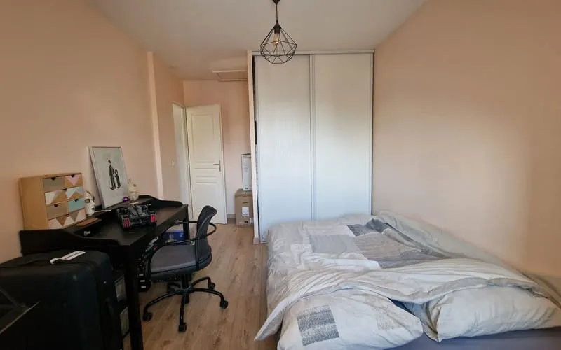 Photo 10