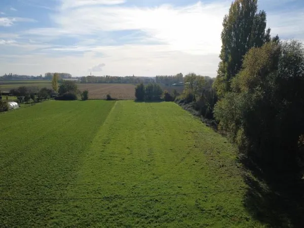 Terrain 3605 m²
