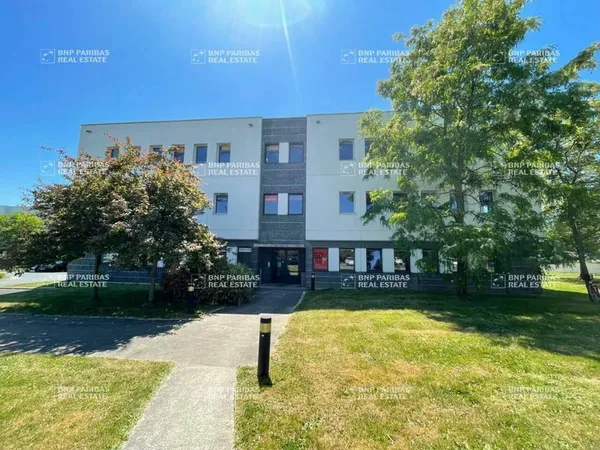 Bureaux 78 m²