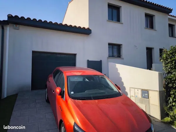 Superbe maison T6 de 125 m² avec piscine & garage - Pollestres (DPE B)