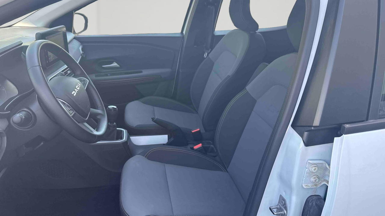 Dacia Sandero TCe 90 GSR2 — photo 11