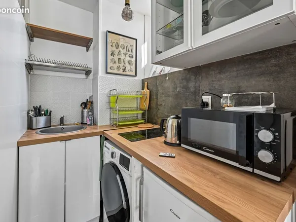 Studio 1 pièce 14 m²
