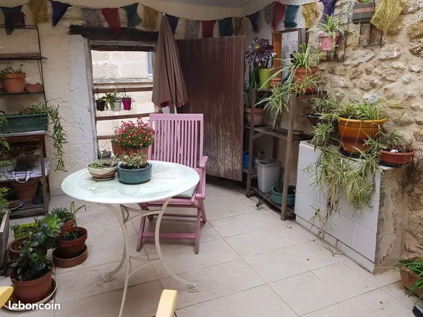 Maison de ville meublée avec terrasse