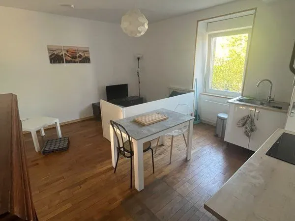 🏡 À LOUER - Appartement entièrement meublé à Le Bourgneuf-la-Forêt