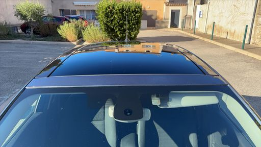 Renault Megane 1.2 TCe 115 - Limited – 2015 – 138627 km – Essence – Boîte Manuelle — photo 16