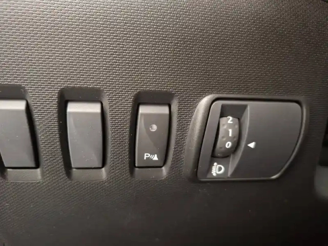 Renault Twingo iii sce 65 - 21 — photo 8