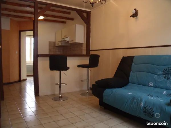 Loue Studio de 28m2 au centre ville d'AVALLON 89200
