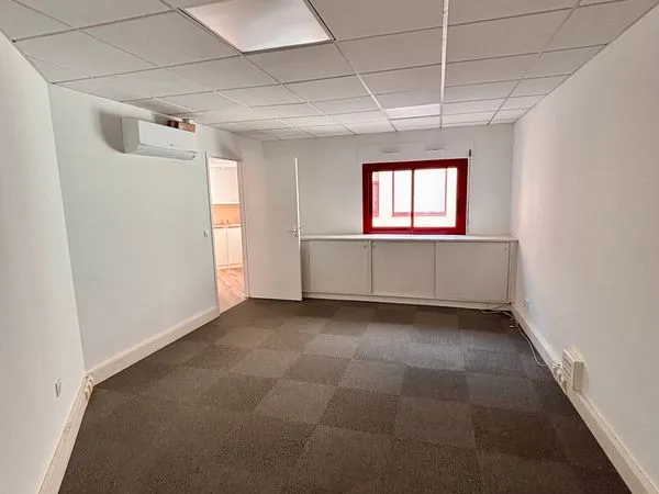 Bureaux professionnels à louer - Laval, quartier Gare - 50 m2 - Idéal professions libérales / indépe