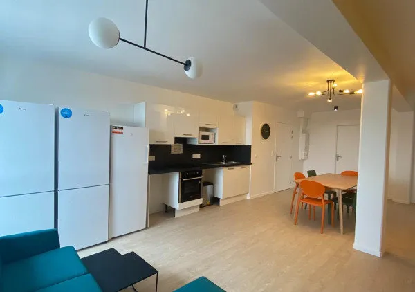 Appartement Location Cergy 1p 16m² 815€