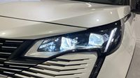 Peugeot 3008 HYBRID 225ch GT e-EAT8 — photo 17