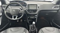 Peugeot 2008 1.2 PureTech 130ch Allure S&S — photo 8
