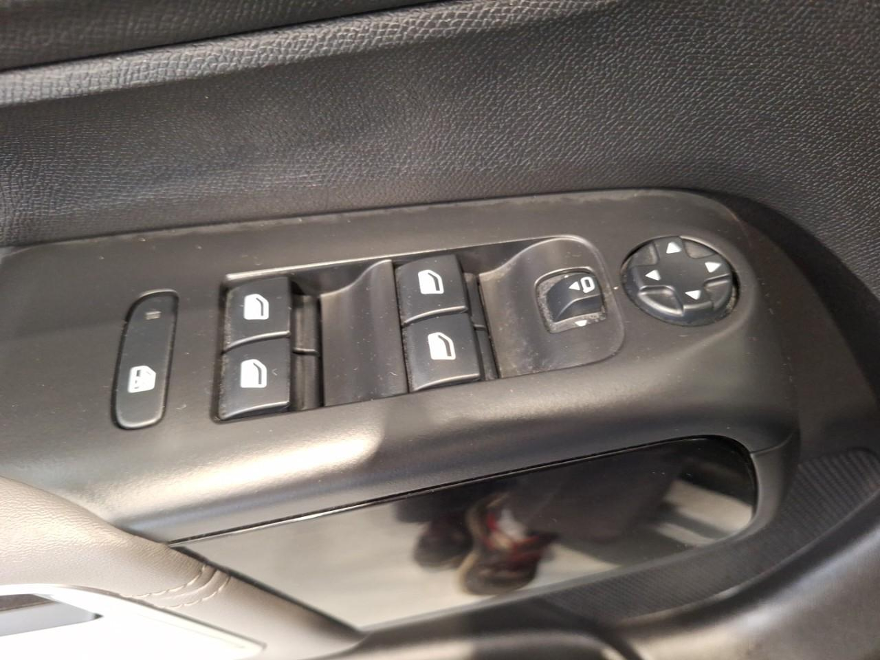 Citroën C5 Aircross hybride rechargeable 225 s&s e-eat8 shine — photo 21