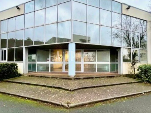 Bureaux 835 m²