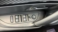Peugeot 2008 1.2 PureTech 130ch S&S GT Pack EAT8 — photo 9