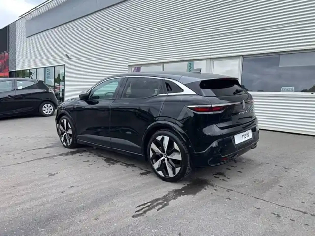 Renault Megane e-tech ev60 220 ch super charge — photo 3