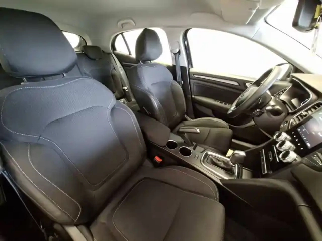 Renault Megane mégane iv berline blue dci 115 edc - 20 — photo 12