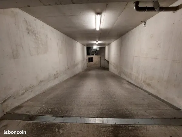 Parking 12 m² Marseille
