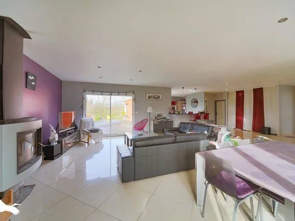 Maison de plain-pied 5 pièces 140 m²