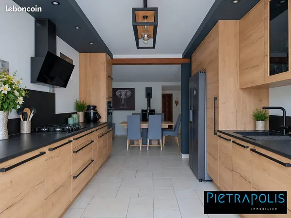 Appartement 7 pièces 273 m²