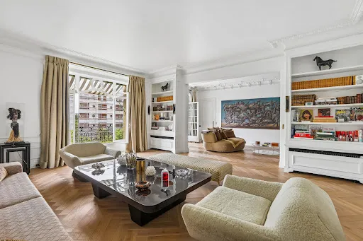 Appartement 6 pièces 267 m²