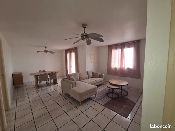 Maison Location Le Tampon 3p 70m² 1000€