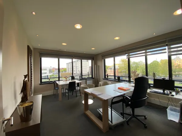 Commerce 30 pièces 638 m²