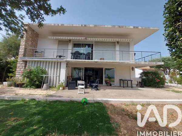 Maison 5 pièces 198 m²