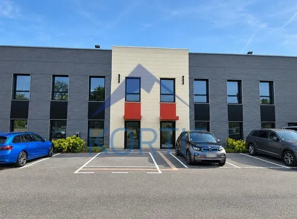 Bureaux 141 m²