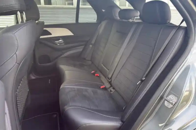 Mercedes Gle 300 d 9g-tronic 4matic — photo 28