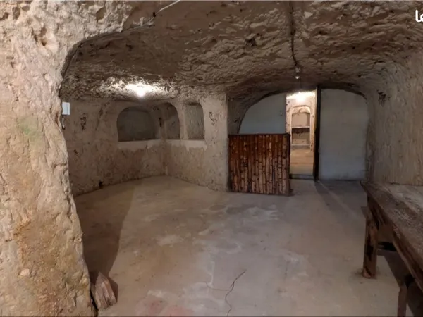 Cave à louer