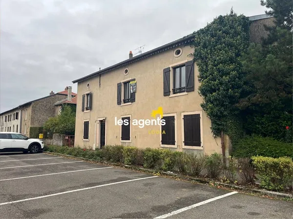 Maison 10 pièces 250 m²
