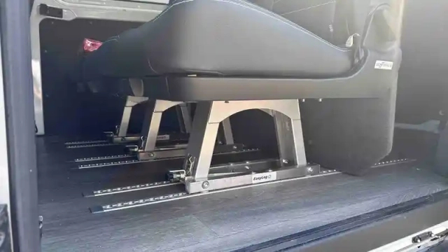 Ford Transit custom ca 300 l1h1 2.0 ecoblue 170 — photo 23