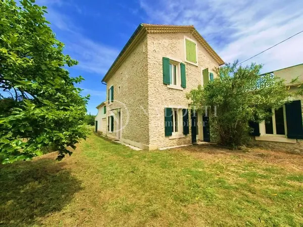 Maison 8 pièces 160 m²