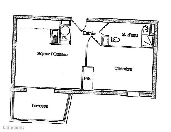 à vendre - t2 avec terrasse, parking et climatisation - aramon