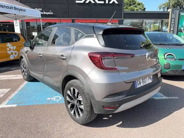 Renault Captur tce 90 — photo 2