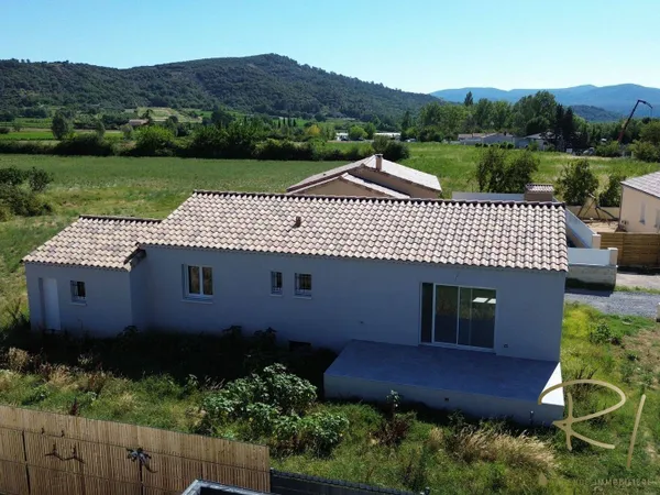 Maison de plain-pied 4 pièces 100 m²