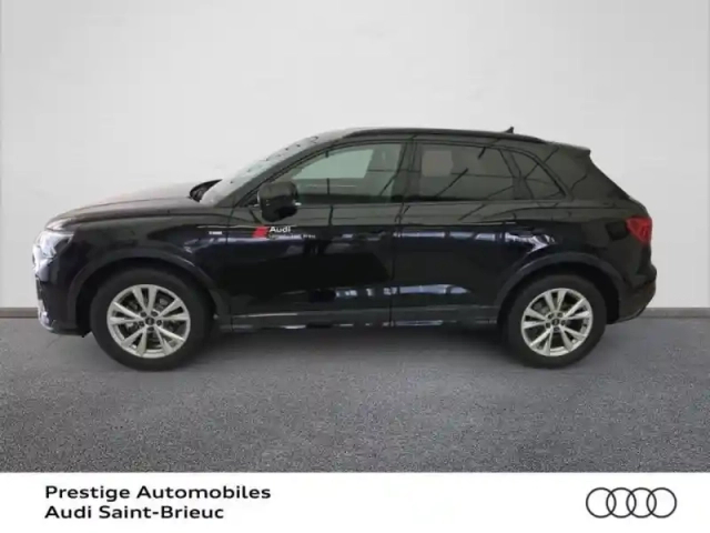 Audi Q3 35 tfsi 150ch s line s tronic 7 — photo 3