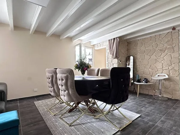 Maison 6 pièces 140 m²