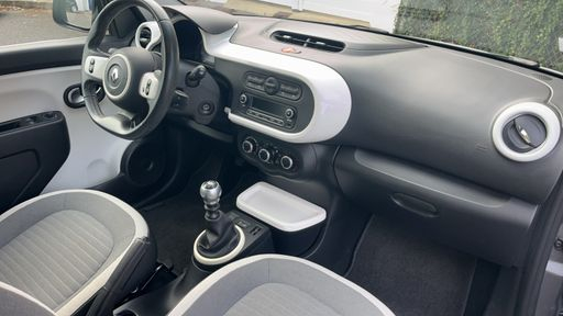 Renault Twingo 0.9 TCe 90 Energy - Intens – 2017 – 44894 km – Essence – Boîte Manuelle — photo 23
