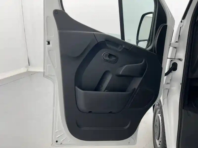 Renault Master fgn trac f3500 l3h3 blue dci 135 — photo 29