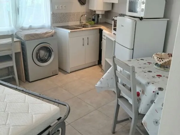 Location studio Mois d'octobre où cure thermale pour une personne