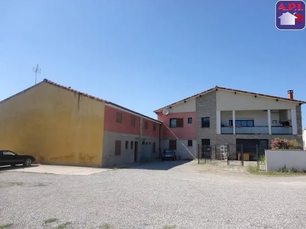 Immeuble 555 m²