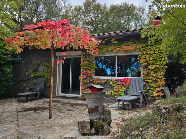 Maisonnette de charme sur le causse de Blandas
