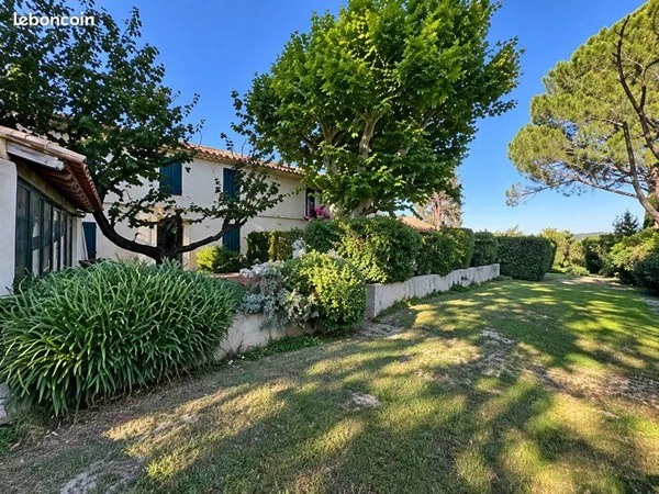Mas provençal de caractère - 600 m² - gîtes - 2 piscines - 7000 m² de terrain