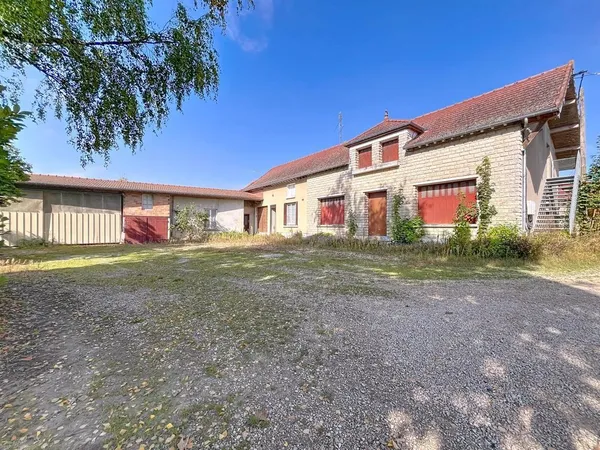 GRANDE MAISON FAMILIALE