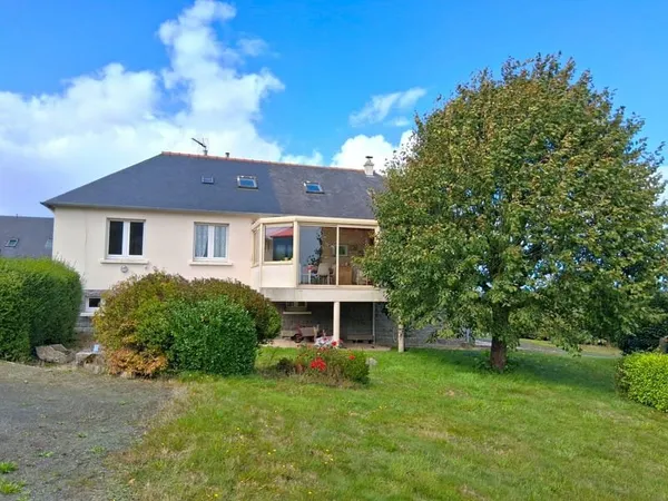 Maison 5 pièces 151 m²