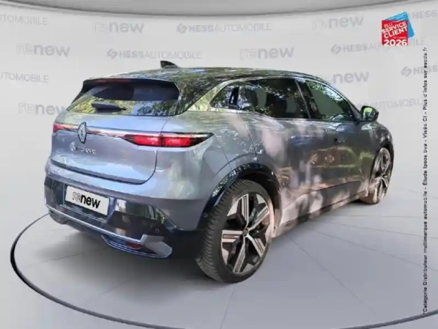 Renault Megane e-tech electric ev60 220ch iconic super charge — photo 6