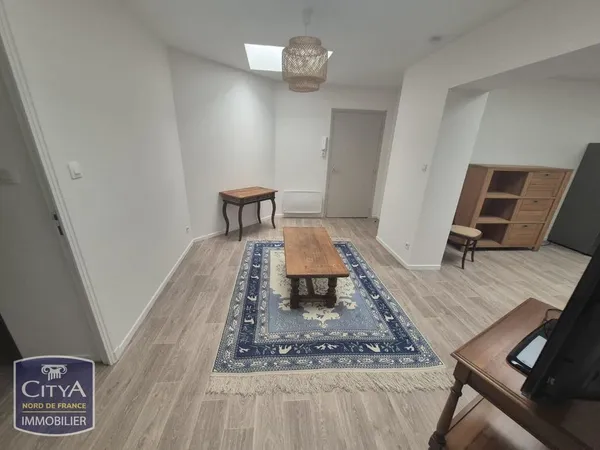 Appartement 1 pièce 77 m²