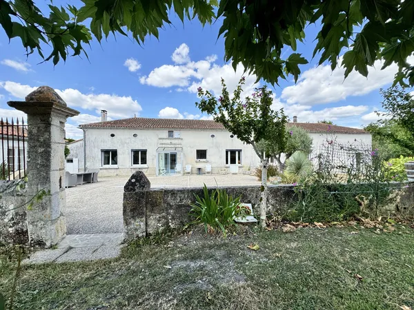 BARRET (16) - Proche BARBEZIEUX-ST-HILAIRE