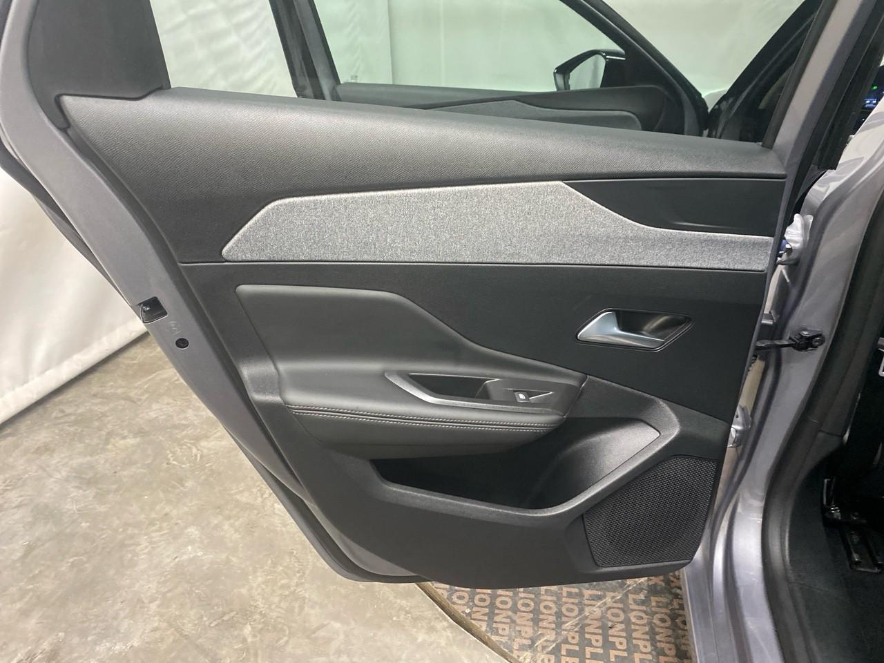 Peugeot 308 sw puretech 130ch s&s bvm6 allure — photo 27
